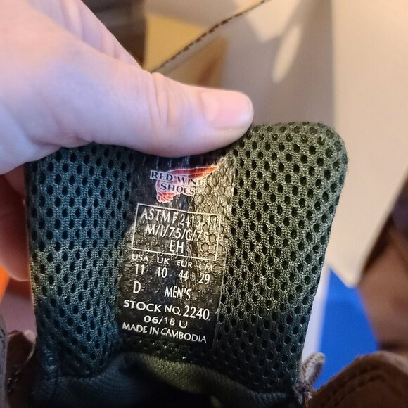 RED WING 2240 Size 11 D King Toe Safety Toe Waterproof Mens Work Boots MSRP $220 - Picture 3 of 4